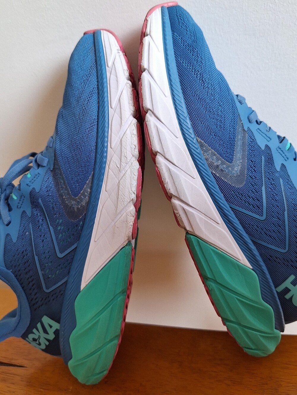 Hoka Arahi 5 Women's Vallarta Blue / Atlantis Size 9B - Picture 11 of 15